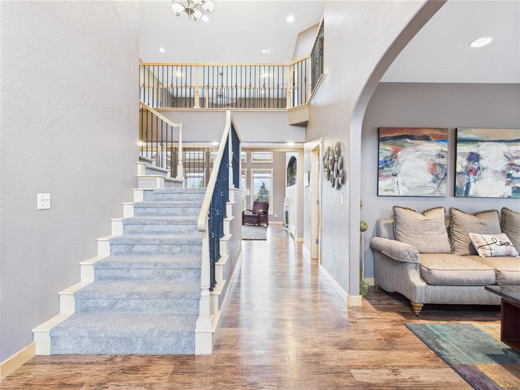 407 Indigo Circle - exterior