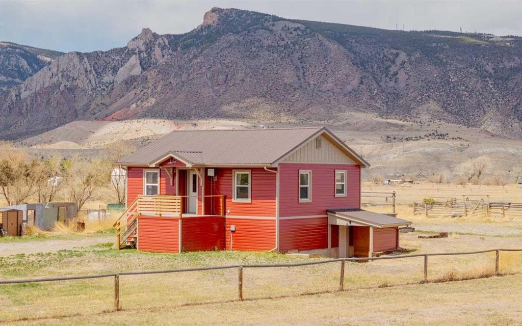 15 Arrowhead Dr